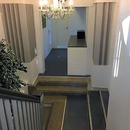 Hostel Freedom65 And Caravan Tallinn
