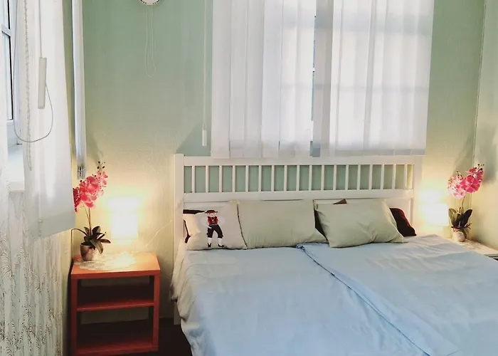 Freedom65 And Caravan * Tallinn