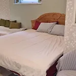 Freedom65 And Caravan Hostel