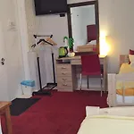 Freedom65 And Caravan