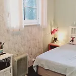 Freedom65 And Caravan Hostel Tallin