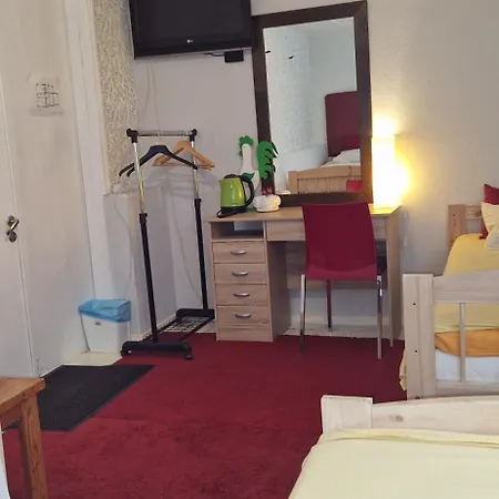 Freedom65 And Caravan