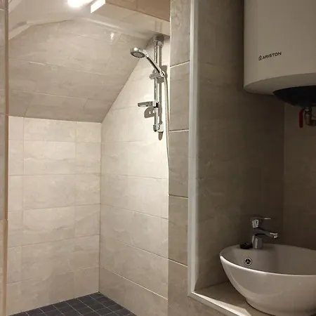 Freedom65 And Caravan * Tallin