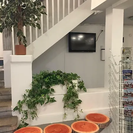 Freedom65 And Caravan