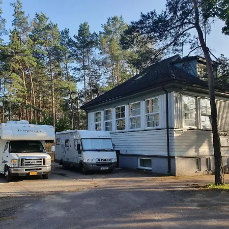 Freedom65 And Caravan Hostel Tallin